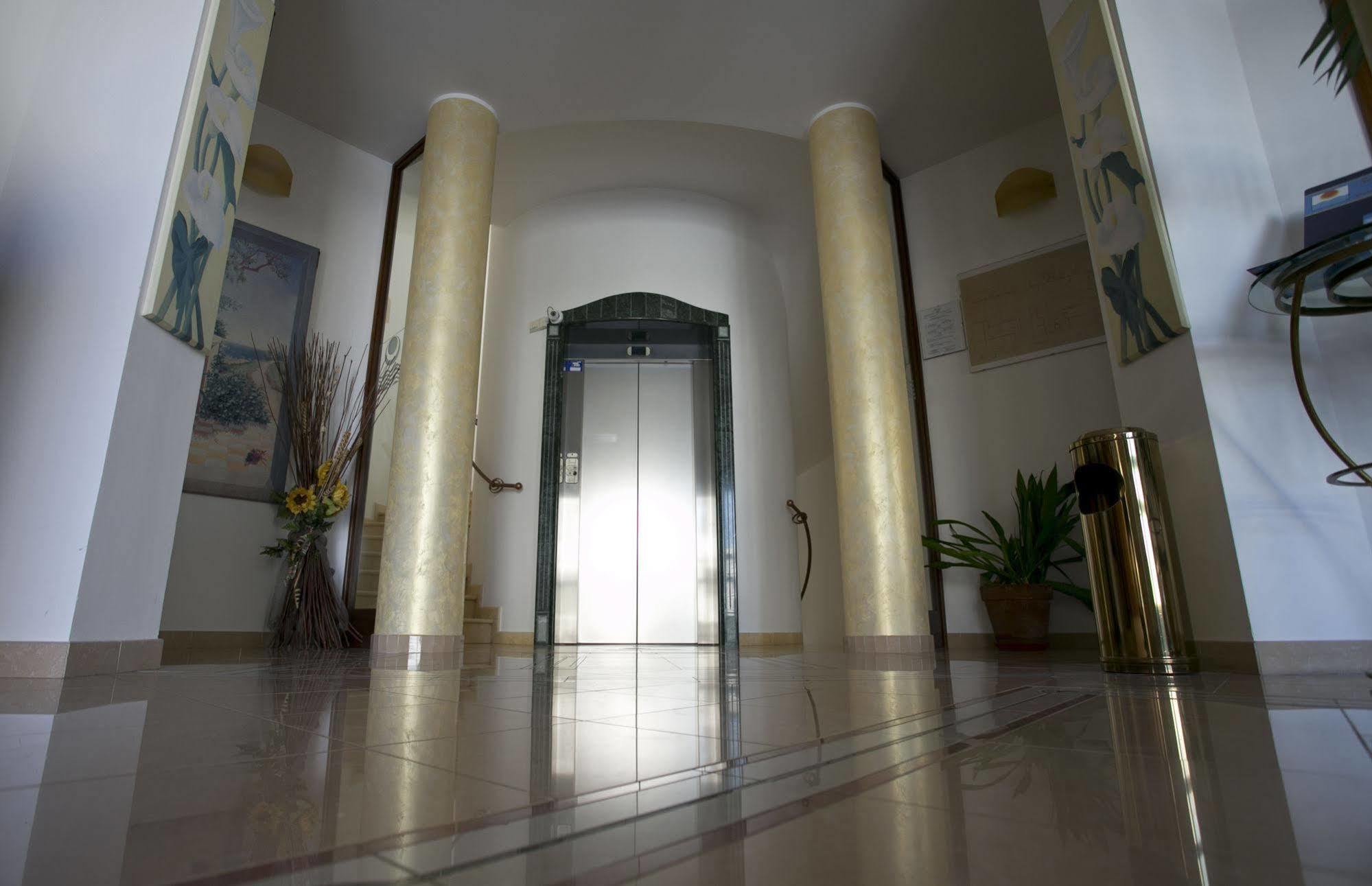 Hotel Sabbia D'Oro San Vito Lo Capo Exterior photo